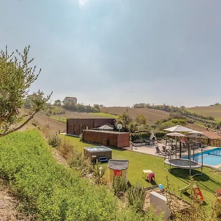 בית נופש Casa Alina
